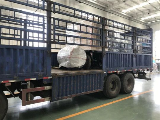 工廠備用600千瓦發電機組(zǔ)